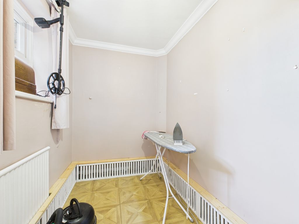Additional image 10 of 5 bed semi-detached house for saleTaunton Road, Bridgwater TA6