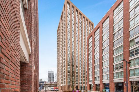 Arniston Way, London E14