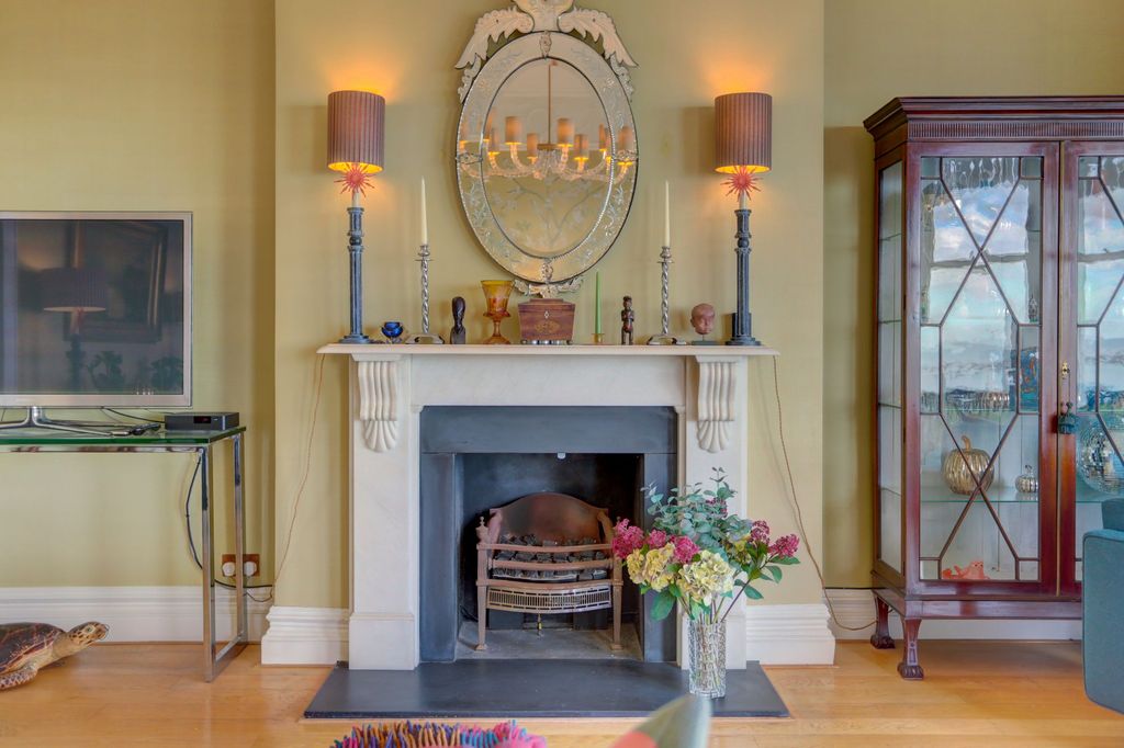Additional image 10 of 5 bed property for saleRoyal Crescent, Brighton BN2