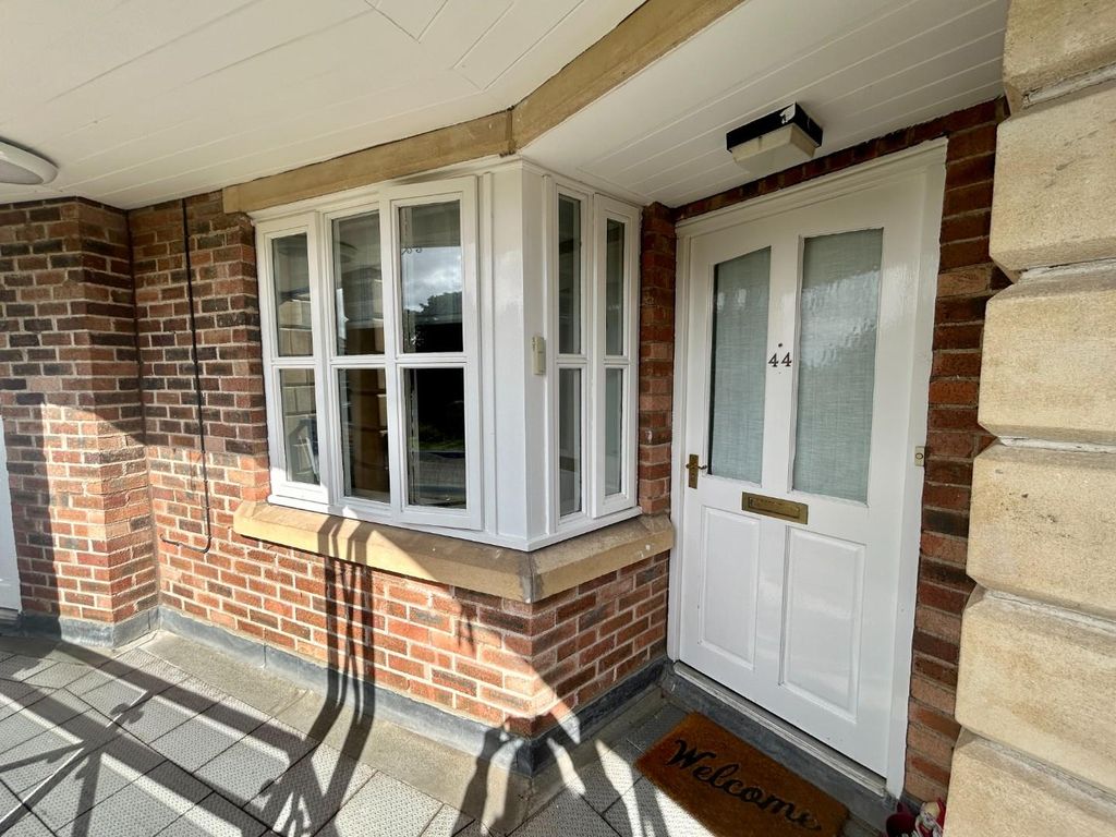Additional image 5 of 2 bed flat for sale2 Bed First Floor Flat, Avenue Court, Westgate, Bridlington YO16