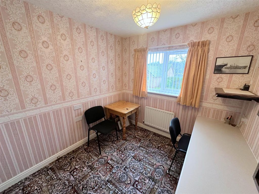 Additional image 24 of 3 bed detached bungalow for saleHoward Gardens, Brampton CA8
