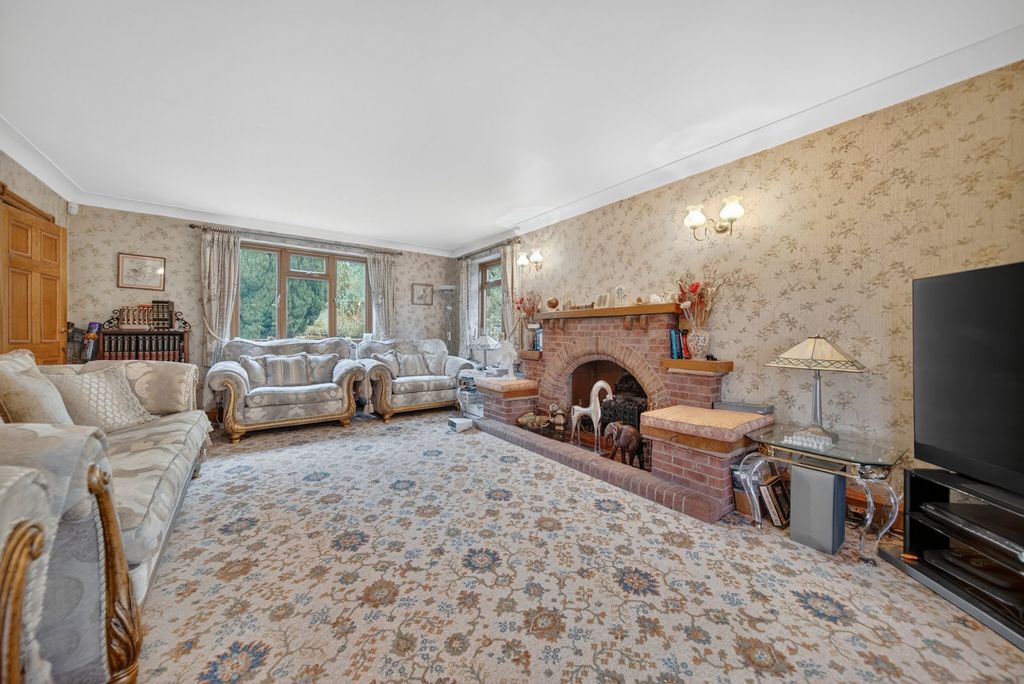 Additional image 3 of 3 bed detached house for saleWoodlands Drive, Rawdon, West Yorkshire BD10