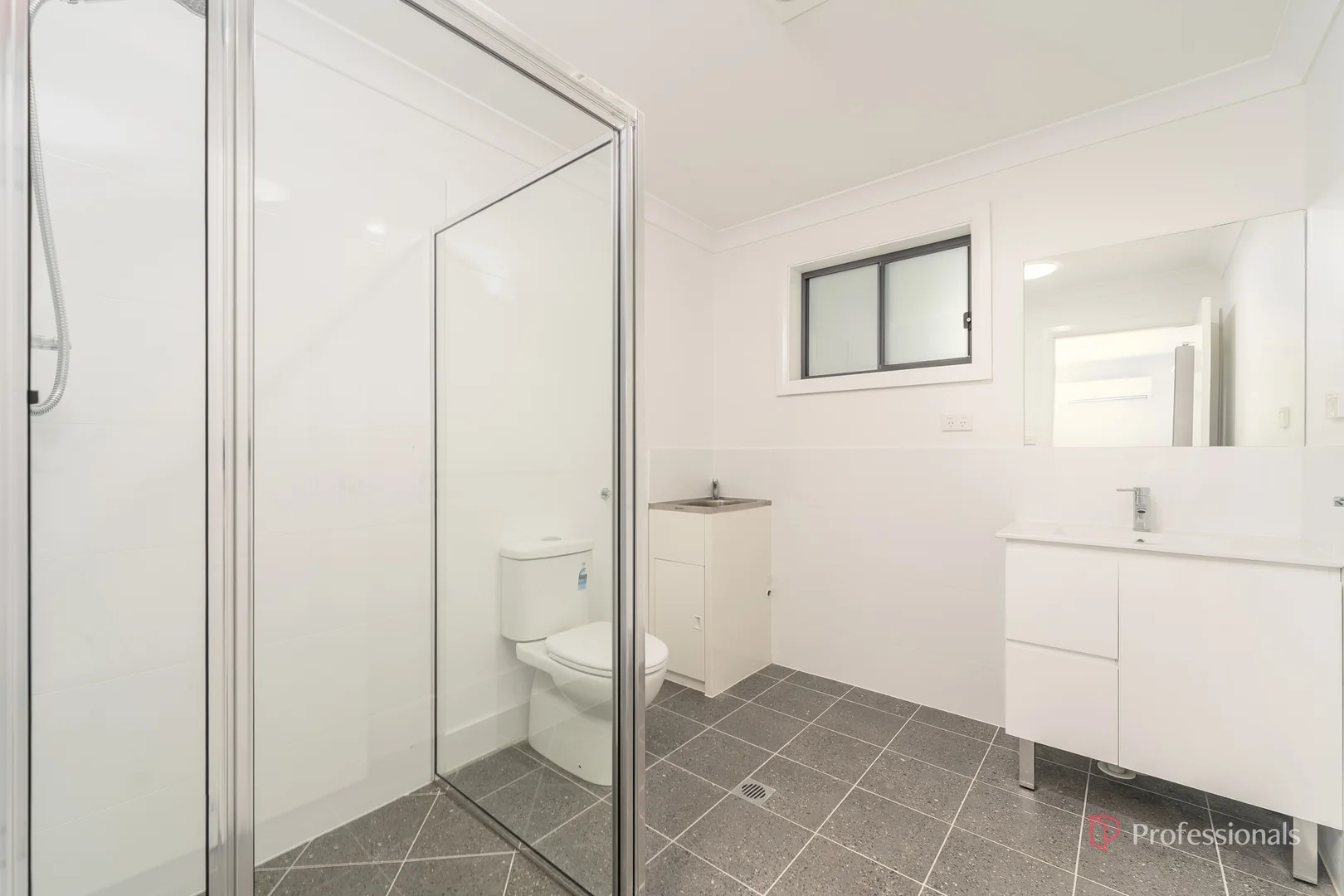 Additional image 4 of 1/16 Sunrise Crescent, Armidale NSW 2350