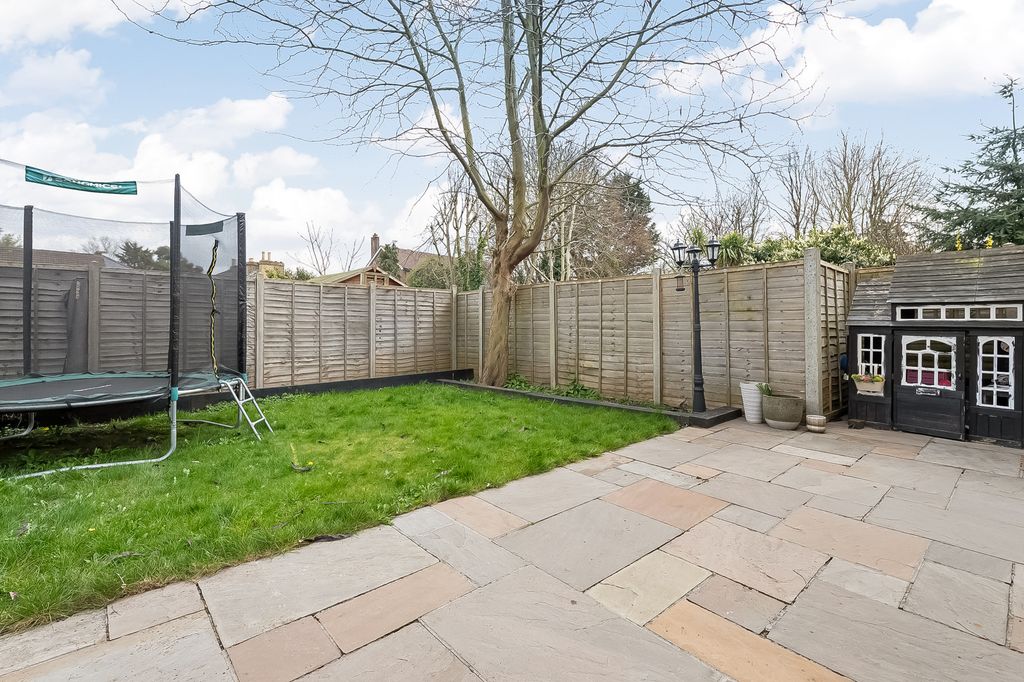 Additional image 14 of 3 bed flat for salePalace Grove, Bromley BR1