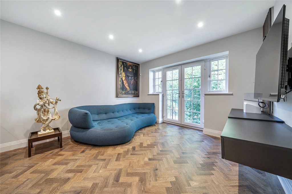 Additional image 2 of 2 bed flat for saleWoodlands Road, Bromley BR1