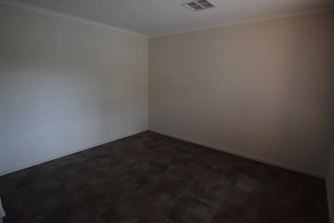Additional image 4 of 2/5 Oakmont Crt, Salisbury East SA 5109