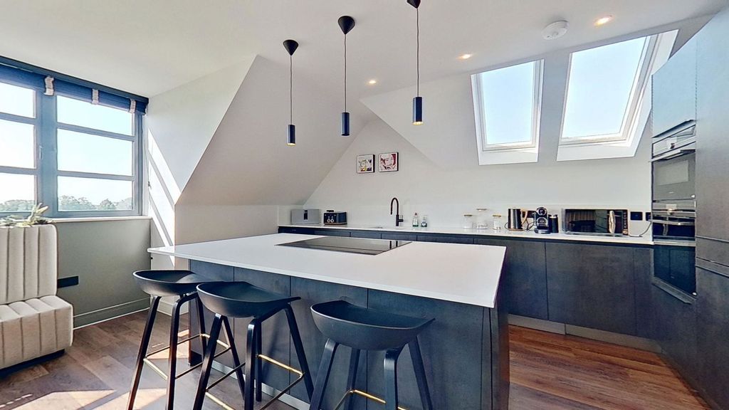 Additional image 3 of 3 bed penthouse for saleConvent Road, Broadstairs CT10
