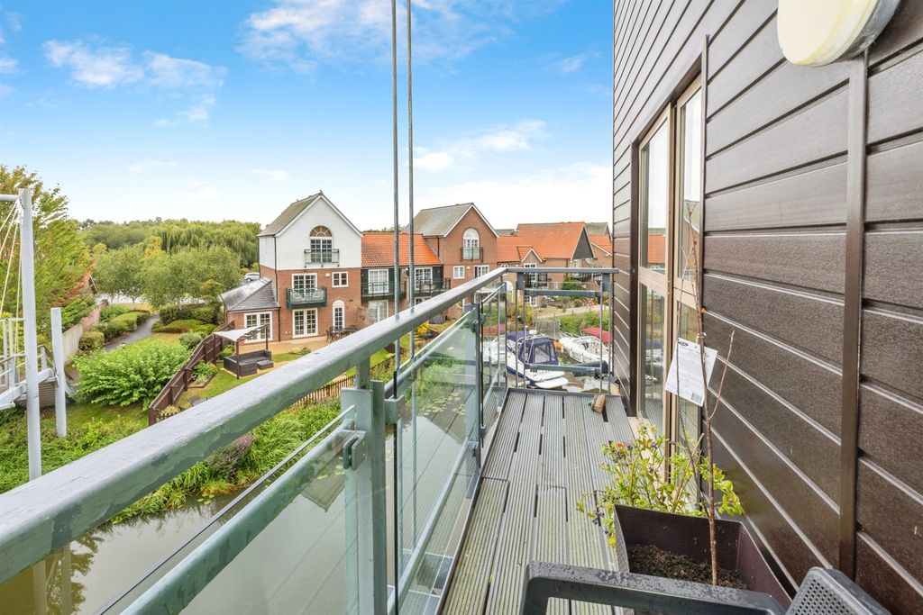 Additional image 20 of 2 bed flat for saleMarine Approach, Lincoln LN1