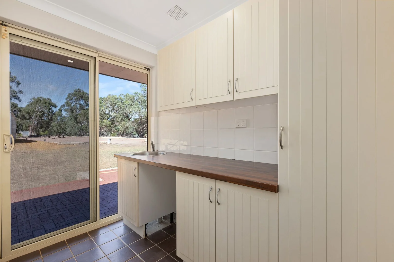 Additional image 21 of 10 College Court, Serpentine WA 6125