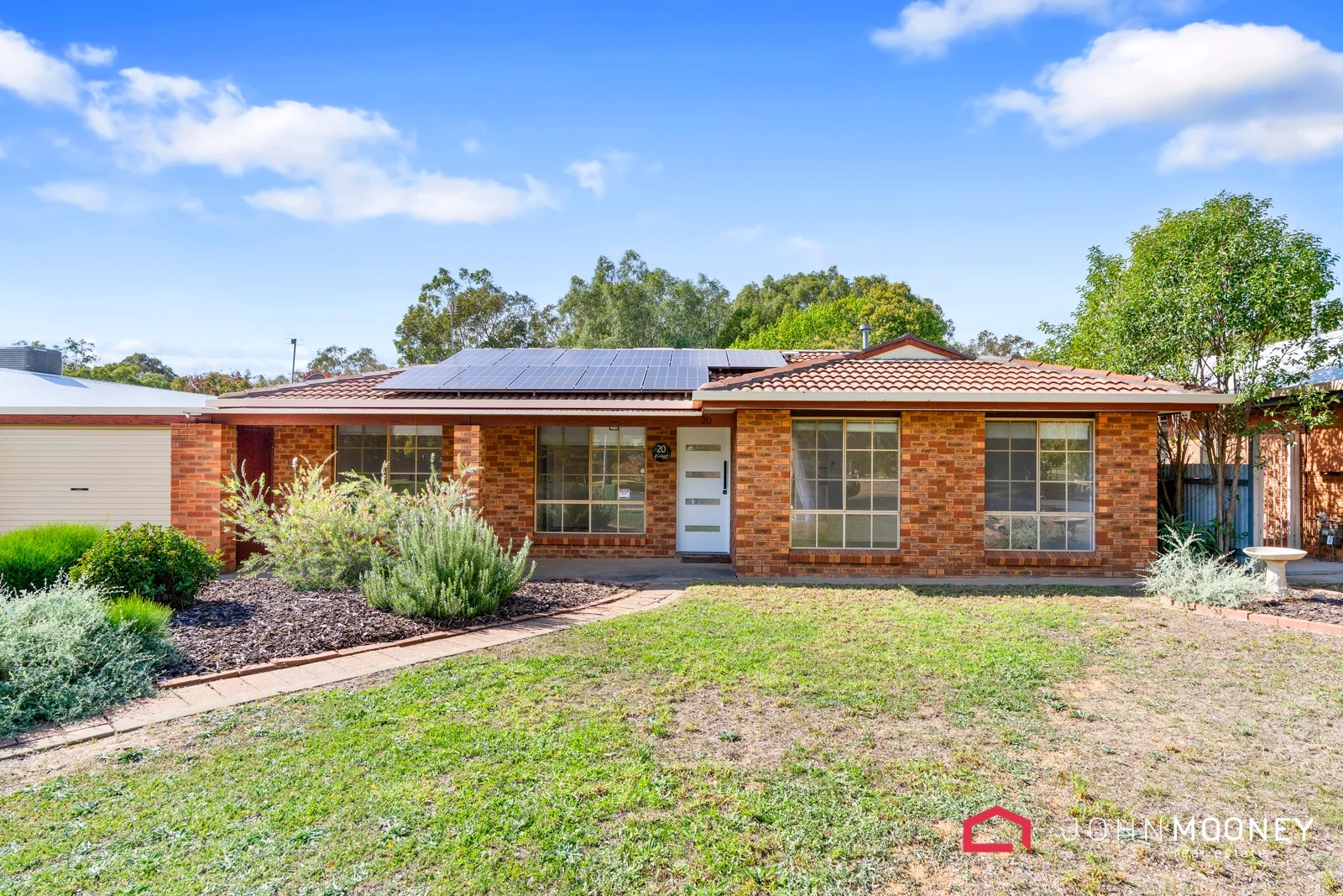 Additional image 4 of 20 Karoom Drive, Glenfield Park NSW 2650