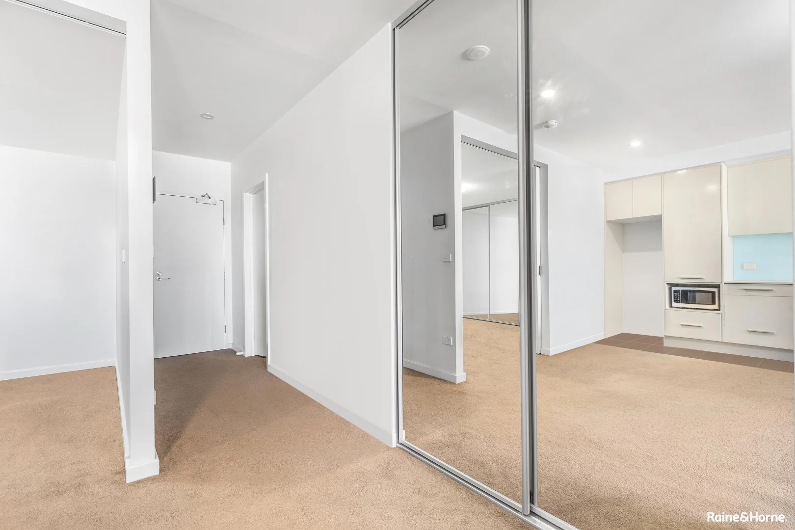 Additional image 11 of 303/571 Pacific Highway, Belmont NSW 2280