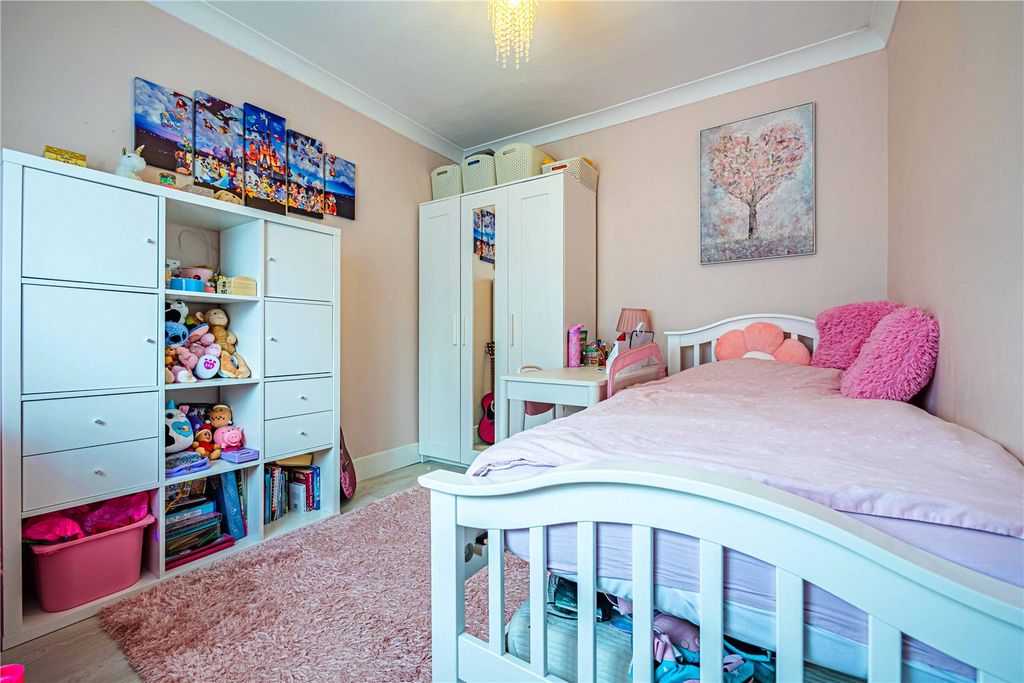 Additional image 17 of 4 bed semi-detached house for saleTheobald Street, Borehamwood, Hertfordshire WD6