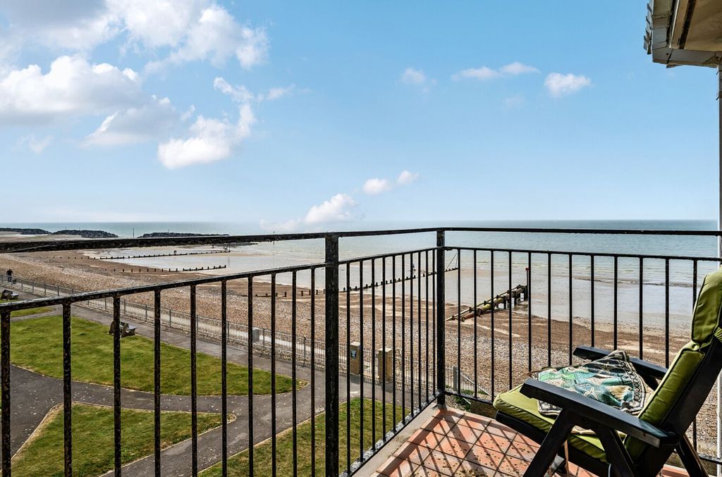Additional image 14 of 2 bed flat for saleThompson Road, Bognor Regis PO22