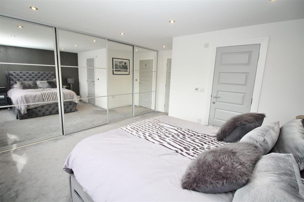 Additional image 12 of 4 bed semi-detached house for saleGables Avenue, Red Road, Borehamwood WD6
