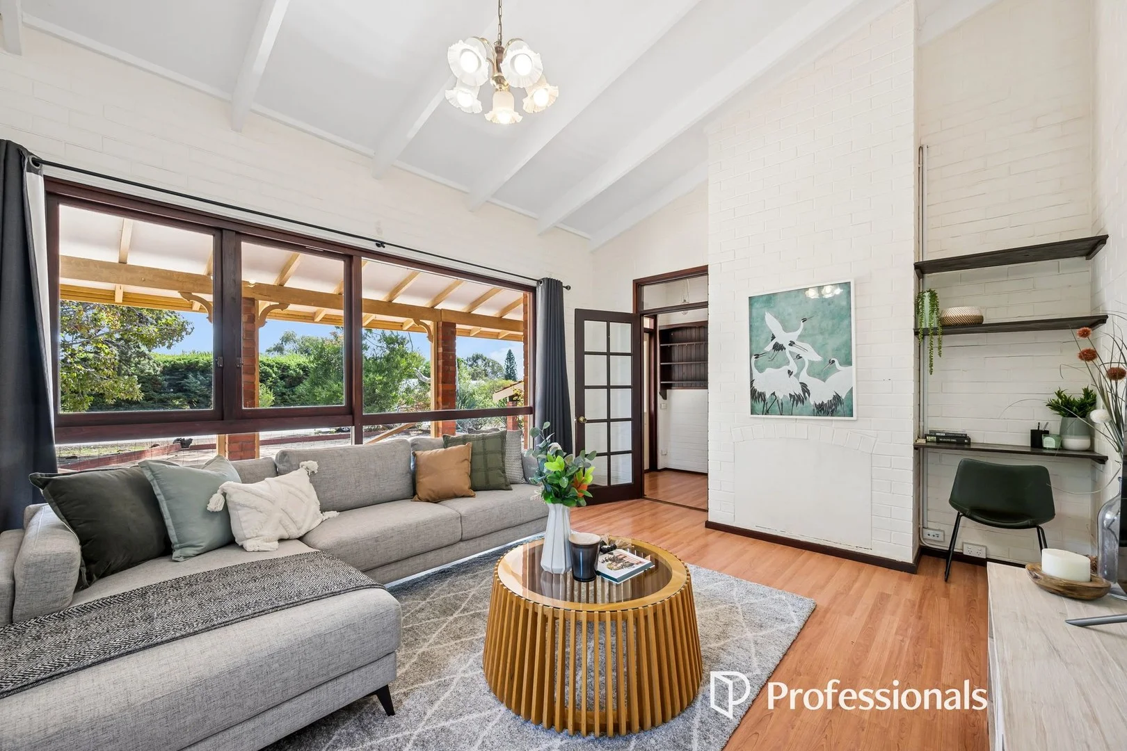 2 Hart Street, Lesmurdie WA 6076