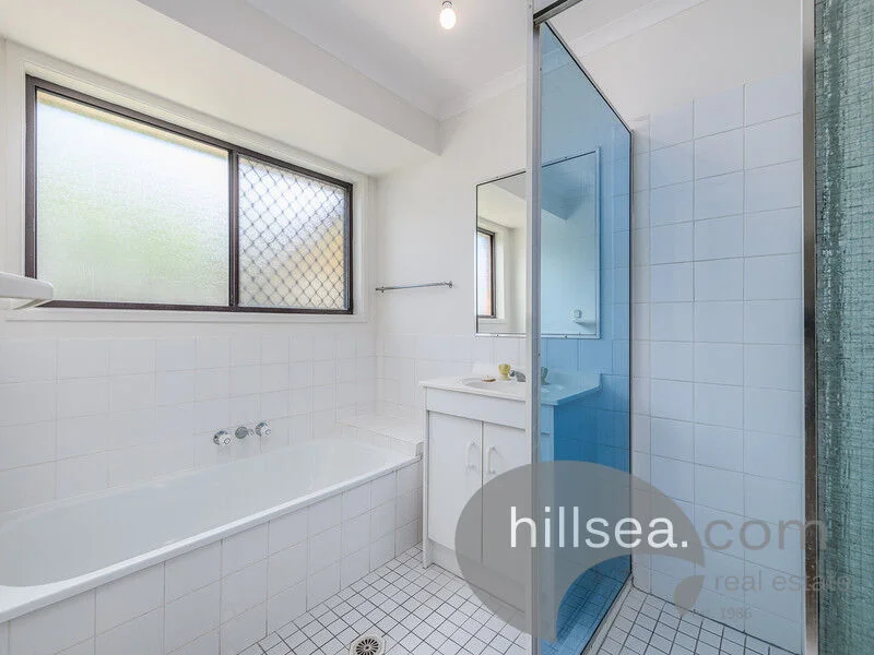 Additional image 6 of 2/8 Melanie Place, Labrador QLD 4215