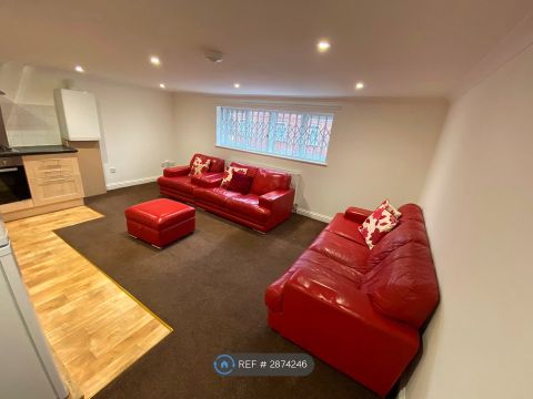 Kenton Road, Harrow HA3