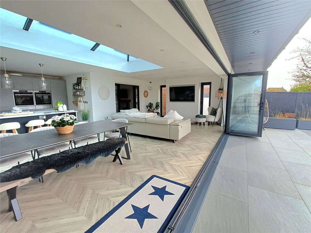 Additional image 8 of 4 bed detached house for saleLarch Close, Newton, Porthcawl CF36