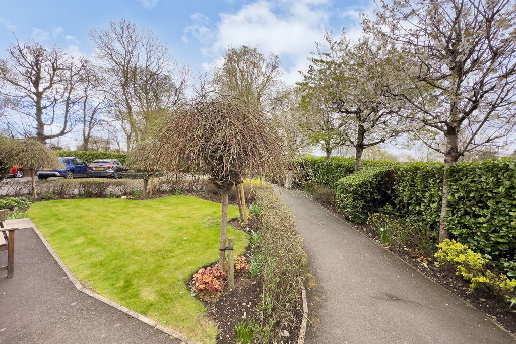 Additional image 16 of 2 bed flat for sale5 Provost Kirkpatrick Court, Peebles EH45