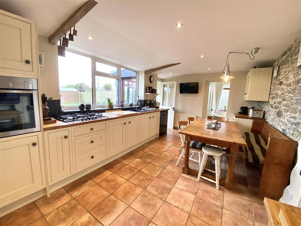 Additional image 13 of 4 bed detached house for saleBorth SY24