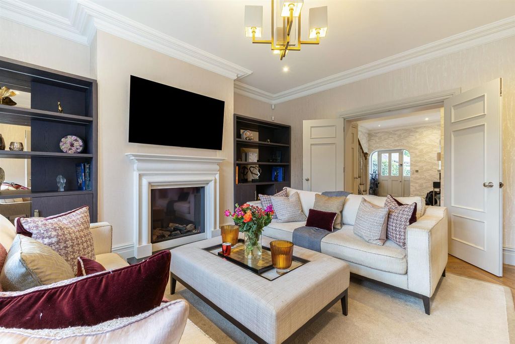 Additional image 2 of 5 bed terraced house for saleDrift Road, Winkfield, Windsor SL4