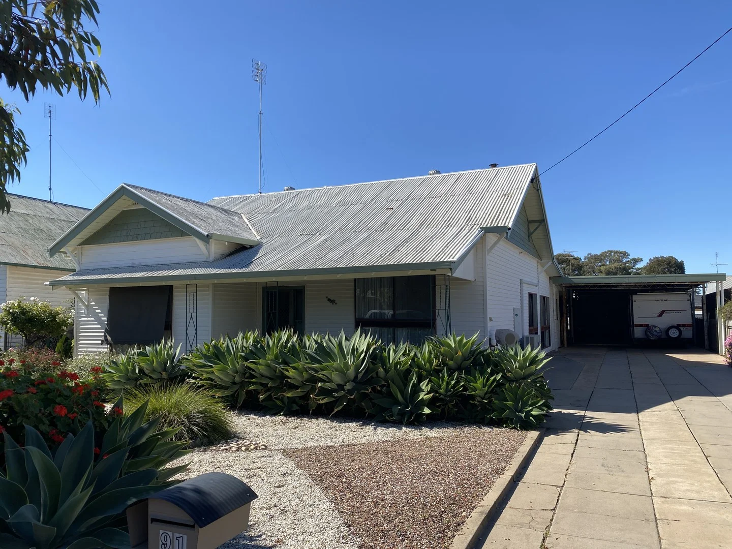 91 Jamouneau Street, Warracknabeal VIC 3393