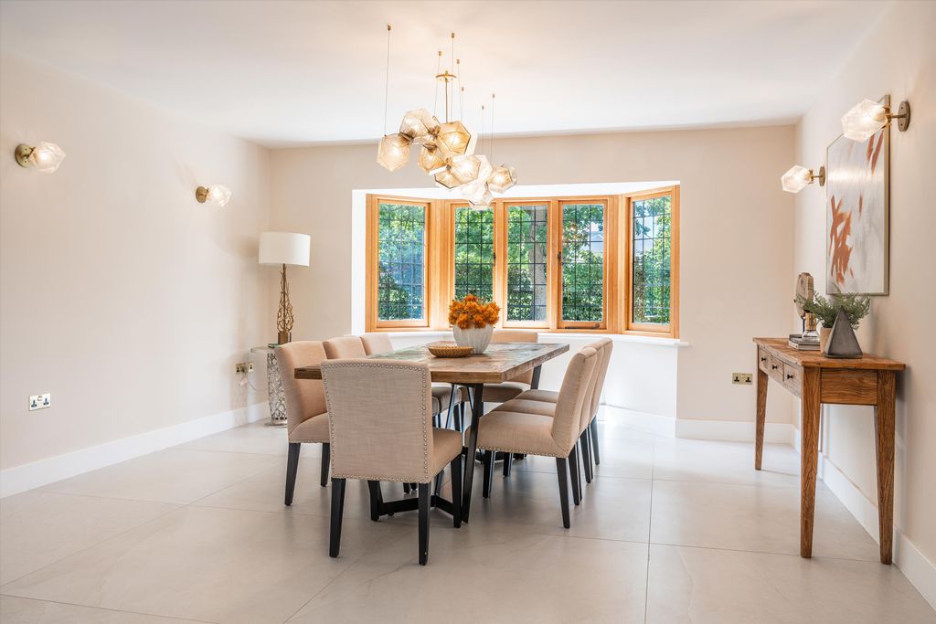 Additional image 2 of 4 bed detached house for saleStubbs Hill, Binfield, Berkshire RG42