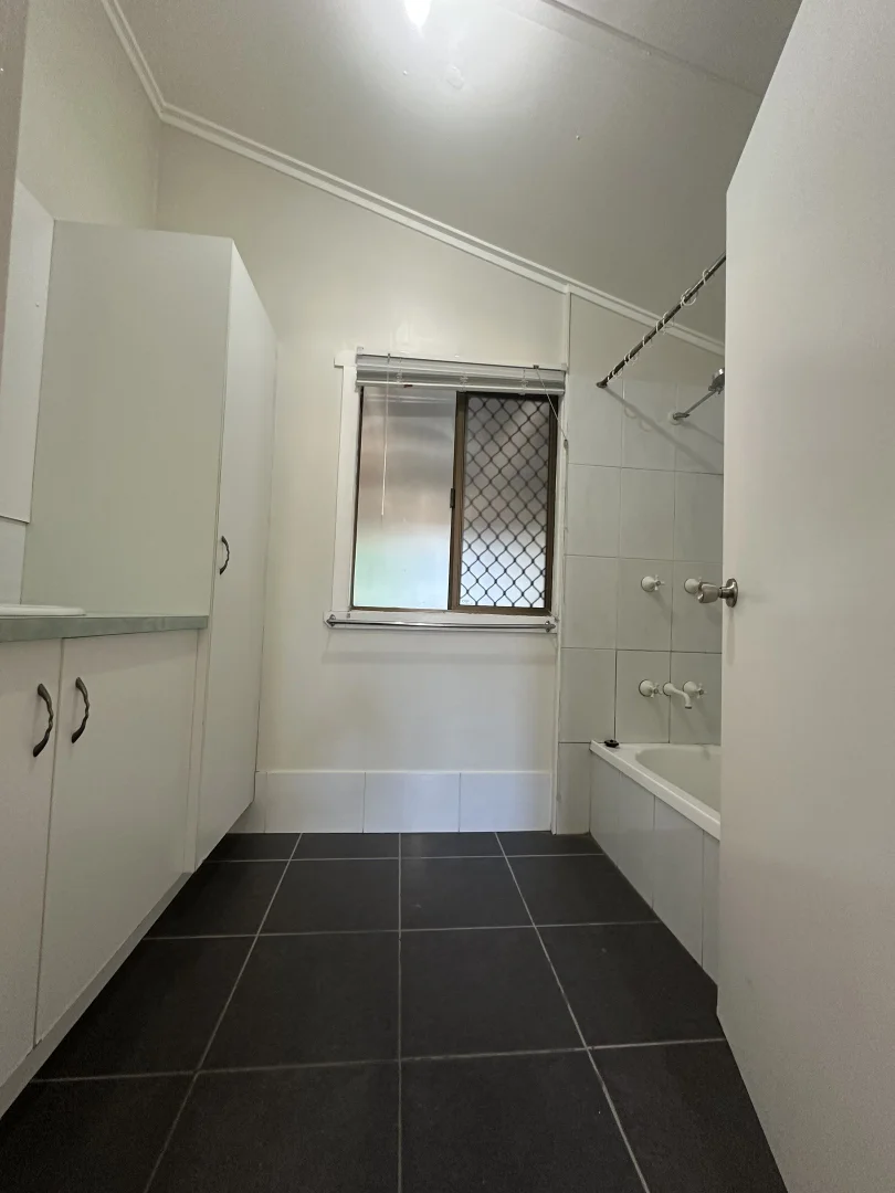 Additional image 13 of 3 Thackeray Street, Park Avenue QLD 4701