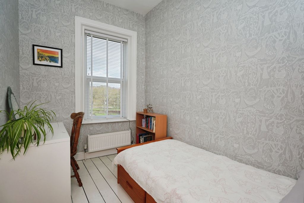 Additional image 7 of 4 bed end terrace house for saleBradford Road, Brighouse HD6