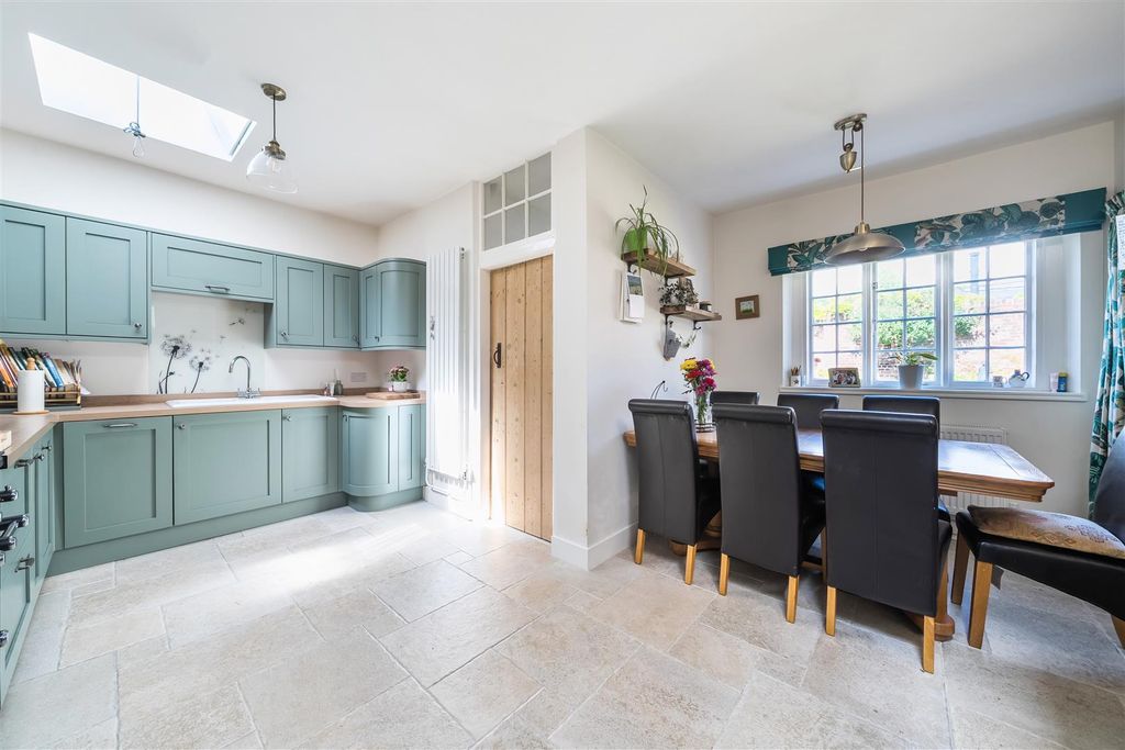 Additional image 3 of 3 bed terraced house for saleSalisbury Street, Blandford Forum DT11