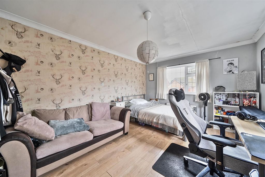 Additional image 13 of 4 bed detached house for saleWhite Cliff Gardens, Blandford Forum DT11