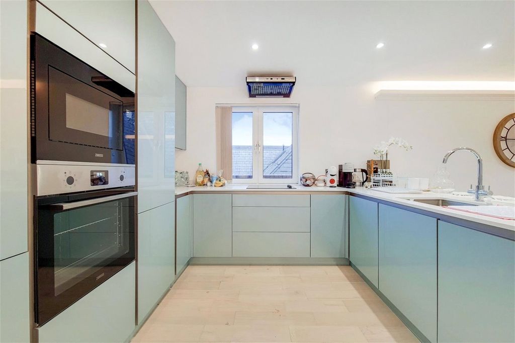 Additional image 12 of 2 bed flat for saleWilliam Morris Way, London SW6
