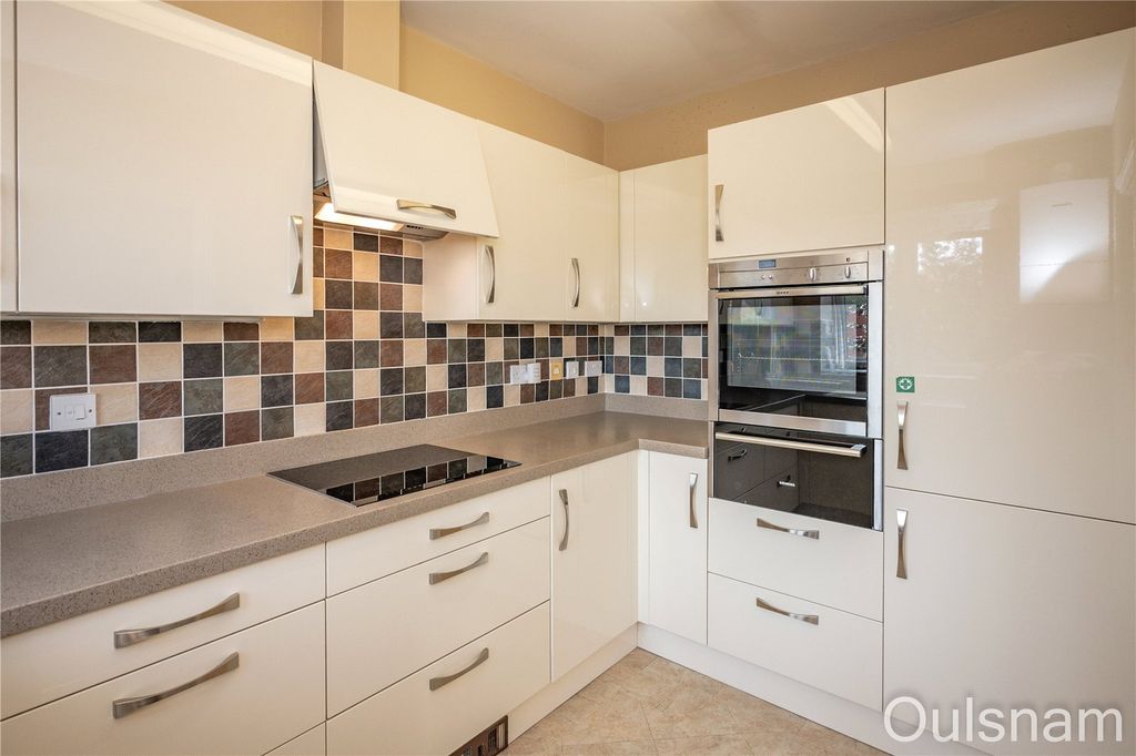 Additional image 4 of 2 bed flat for saleBurcot Lane, Bromsgrove, Worcestershire B60