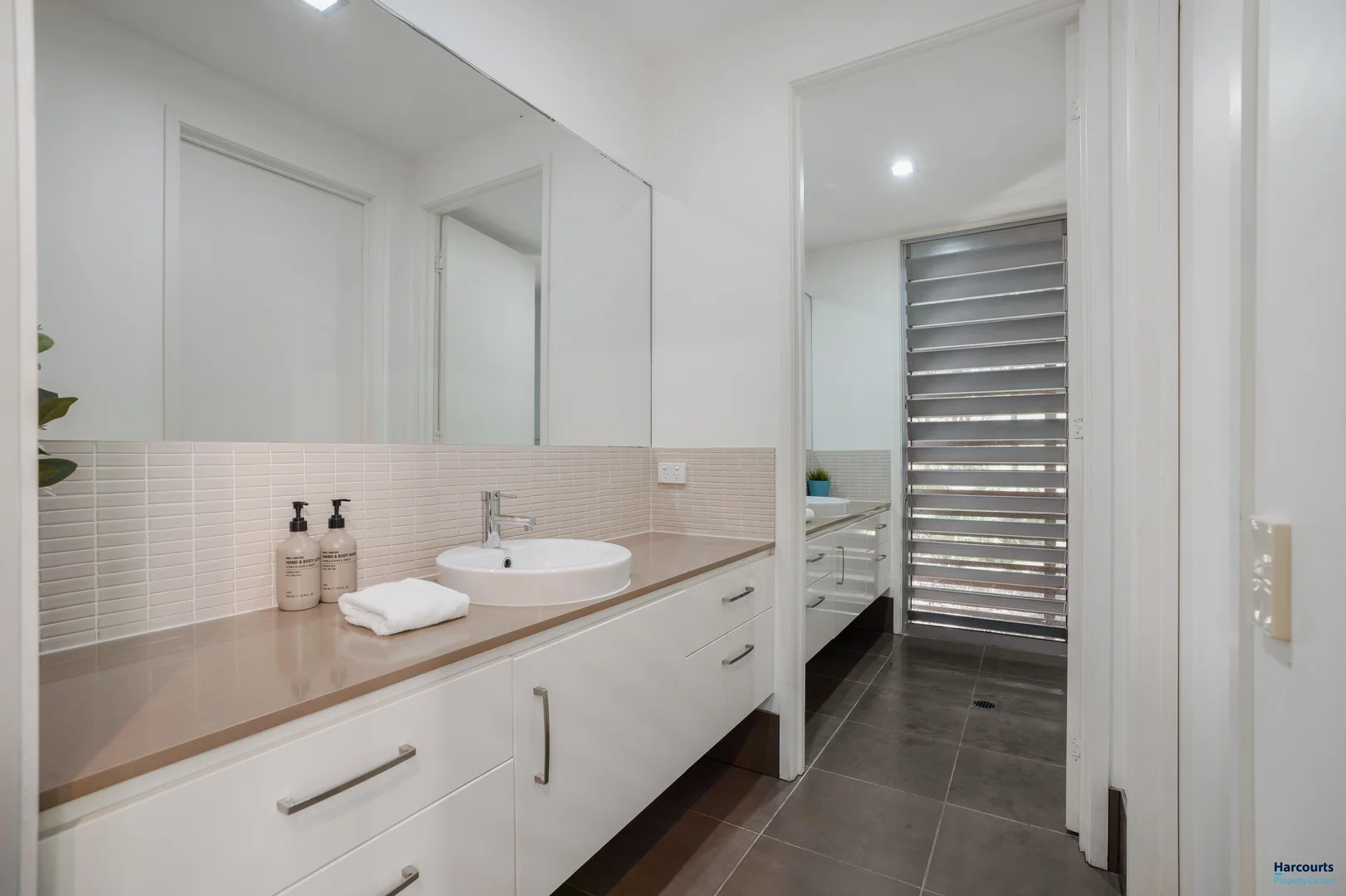 Additional image 13 of 12/90 Beach Road, Noosa North Shore QLD 4565