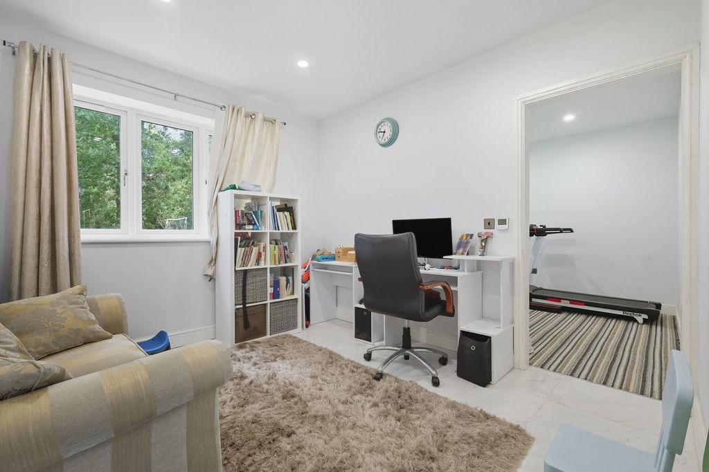 Additional image 26 of 7 bed detached house for saleWidworthy Hayes, Hutton Mount, Brentwood CM13