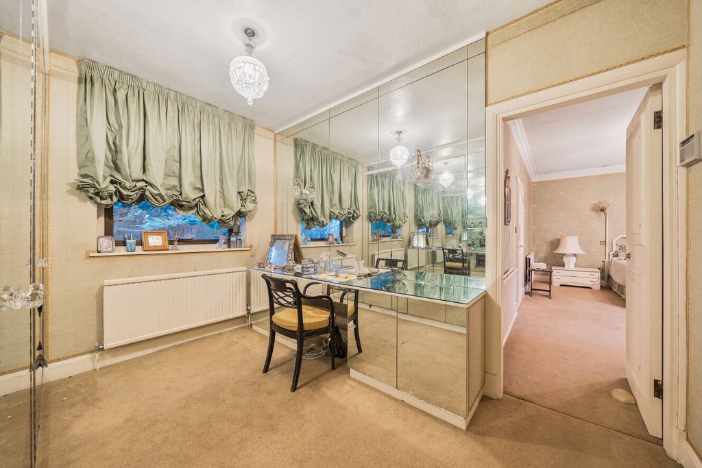Additional image 12 of 6 bed detached house for saleSouth Hill Road, Bromley BR2