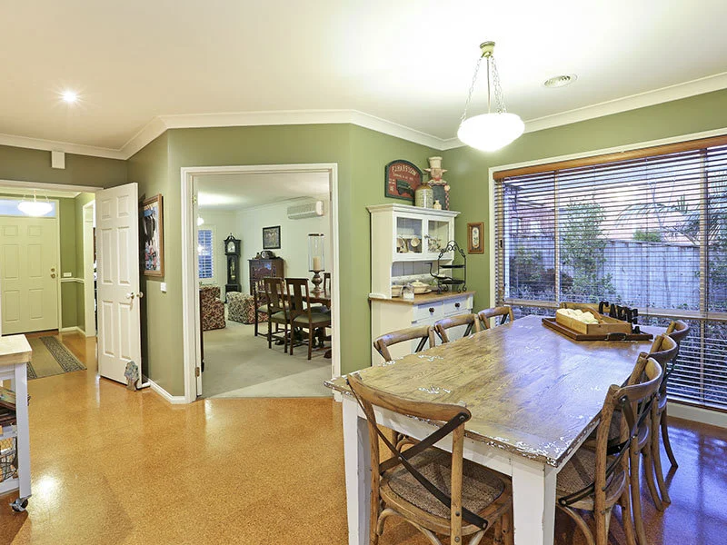 4 Lascelles Place, Highton VIC 3216 photo 3