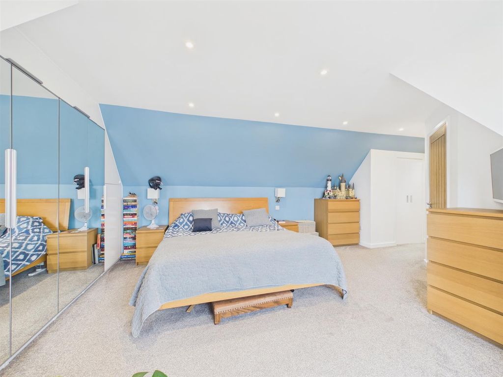 Additional image 13 of 4 bed chalet for saleHigher Park Road, Braunton EX33