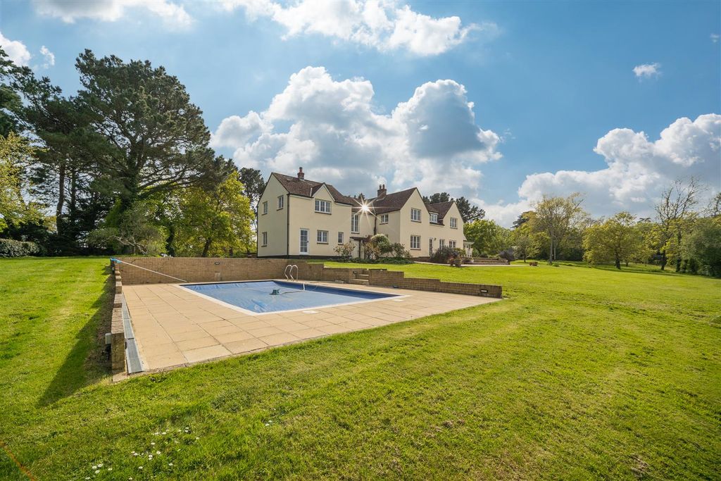 Additional image 4 of 5 bed property for saleCranmore, Isle Of Wight PO41