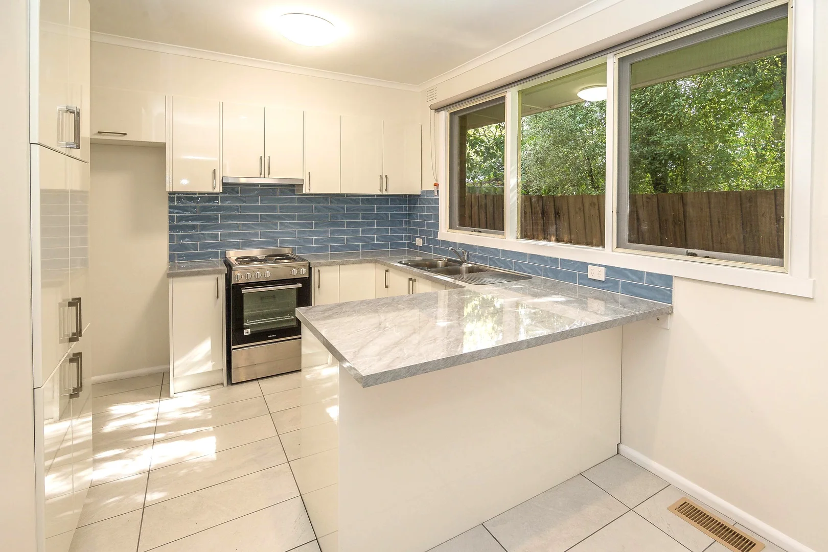 Additional image 4 of 4/99 Croydon Road, Surrey Hills VIC 3127