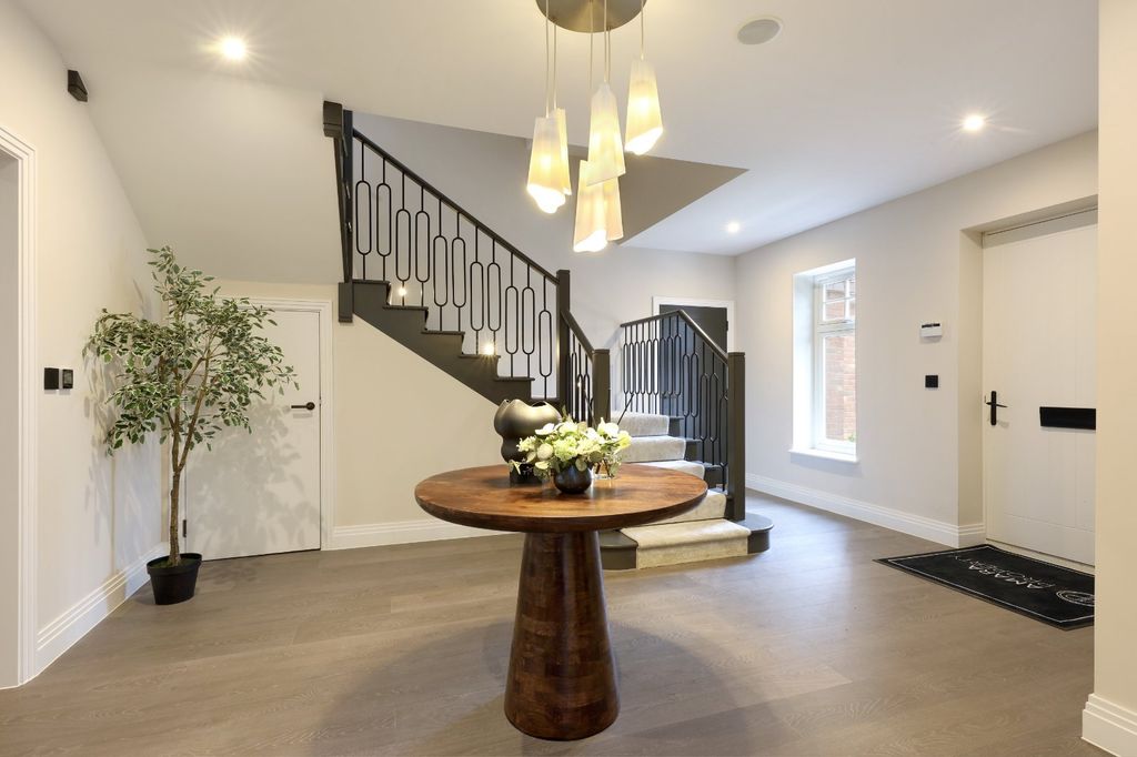 Additional image 4 of 5 bed country house for saleThe Senses, Kiln Lane, Bourne End, Buckinghamshire SL8