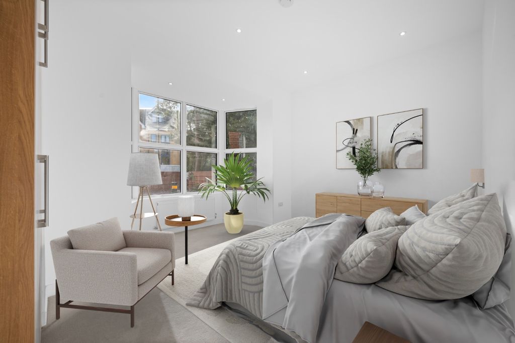 Additional image 2 of 2 bed flat for saleElisabeth Court, London Lane, Bromley BR1