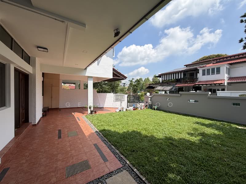 Shangri-la Close