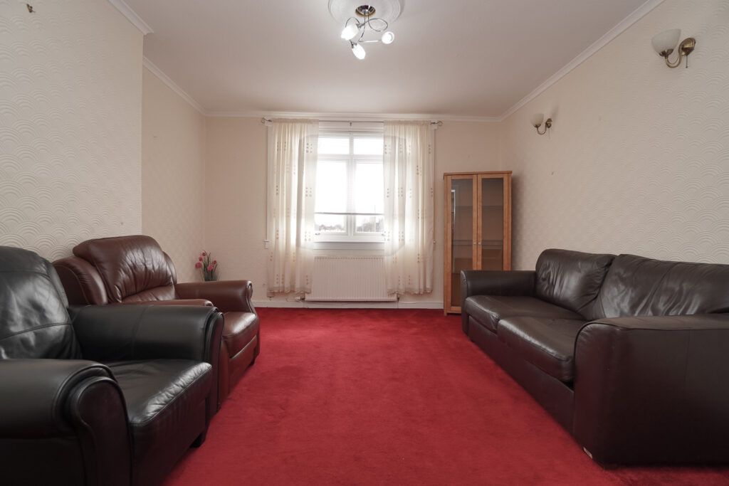 Additional image 2 of 4 bed flat for saleCanberra Avenue, Clydebank G81