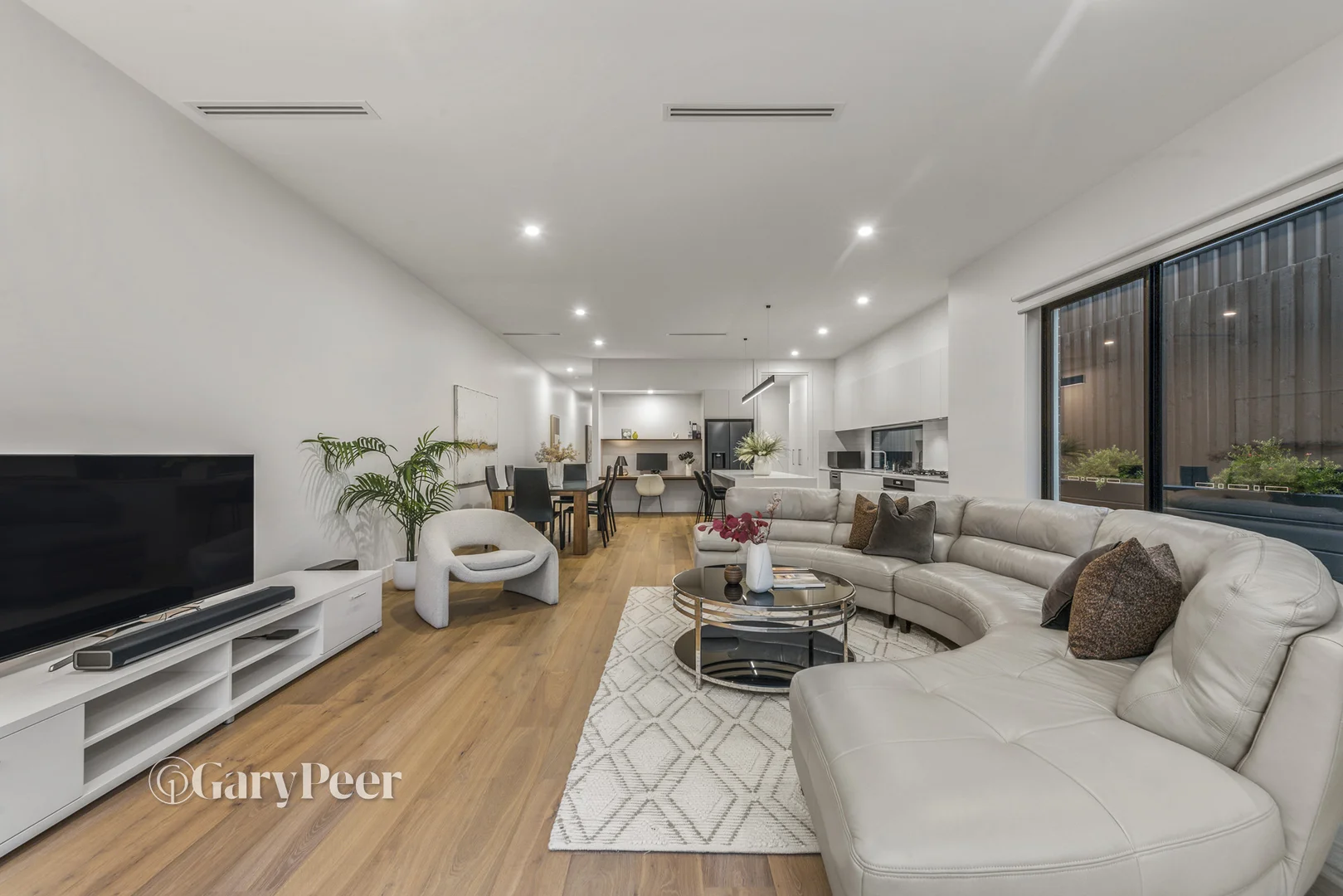 4B Hazel Avenue, Edithvale VIC 3196 photo 3