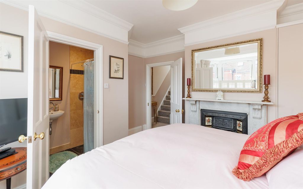 Additional image 13 of 4 bed semi-detached house for saleCowes, Isle Of Wight PO31