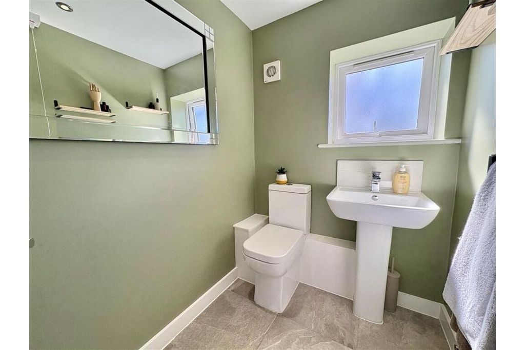 Additional image 15 of 4 bed terraced house for saleSunnybank Road, Brighouse HD6