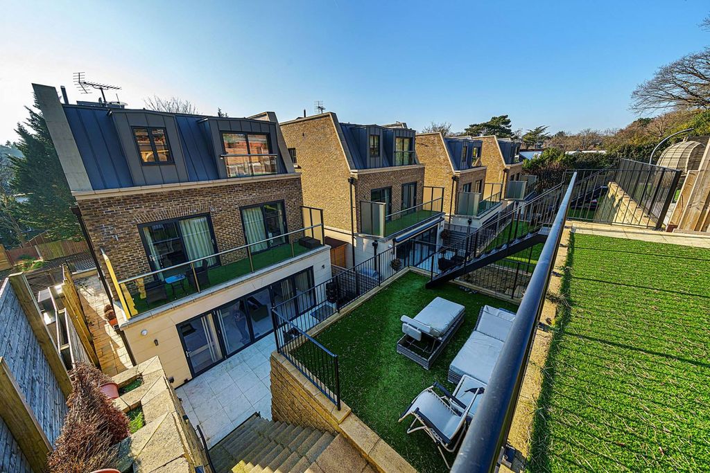 Additional image 11 of 5 bed detached house for saleWoodlands Road, Bromley BR1