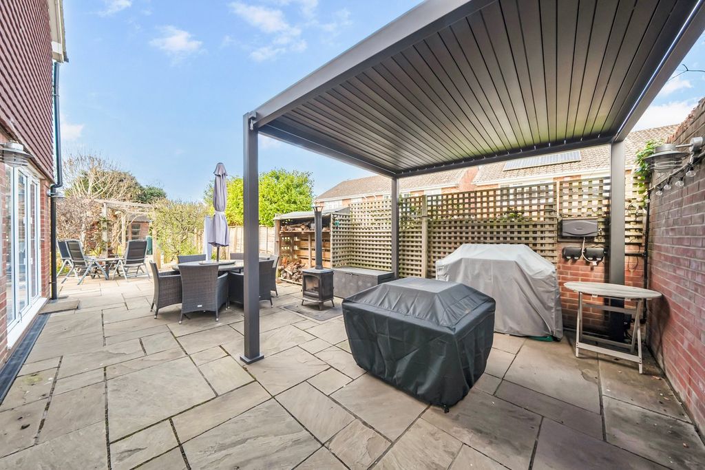 Additional image 14 of 4 bed semi-detached house for saleSutton Place, Brockenhurst SO42