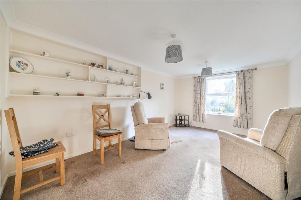 Additional image 7 of 2 bed flat for saleEast Street, Blandford Forum DT11